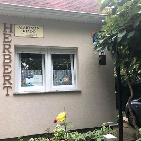 Herbert Apartman Buk Bagian luar foto