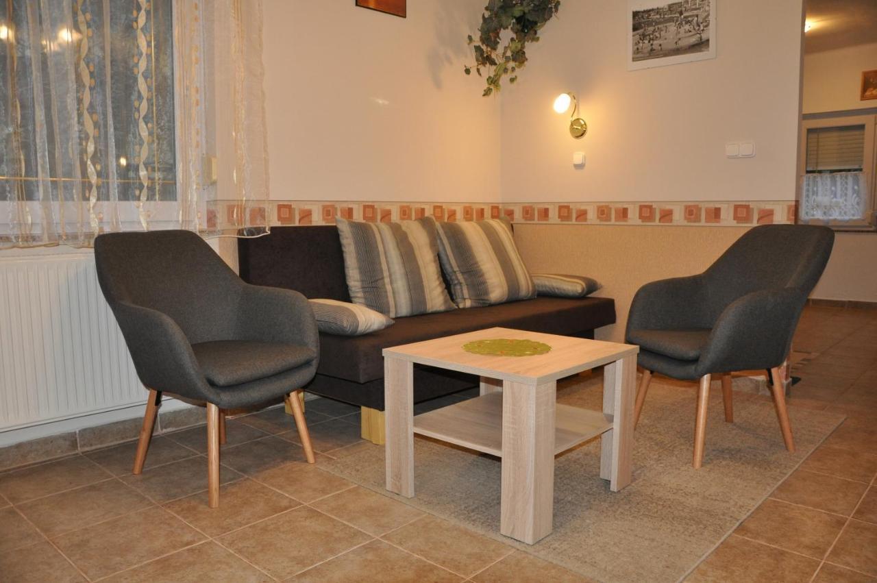 Herbert Apartman Buk Bagian luar foto