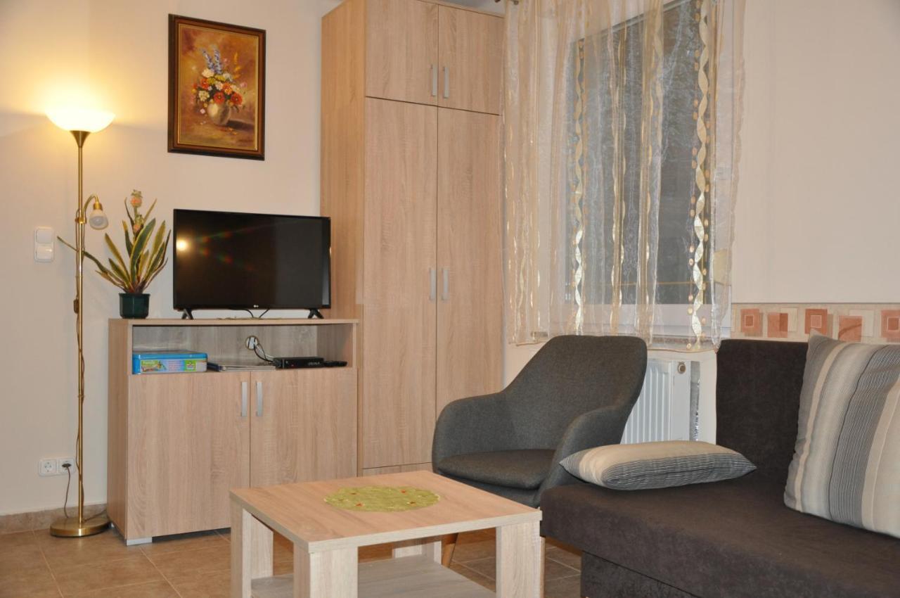 Herbert Apartman Buk Bagian luar foto